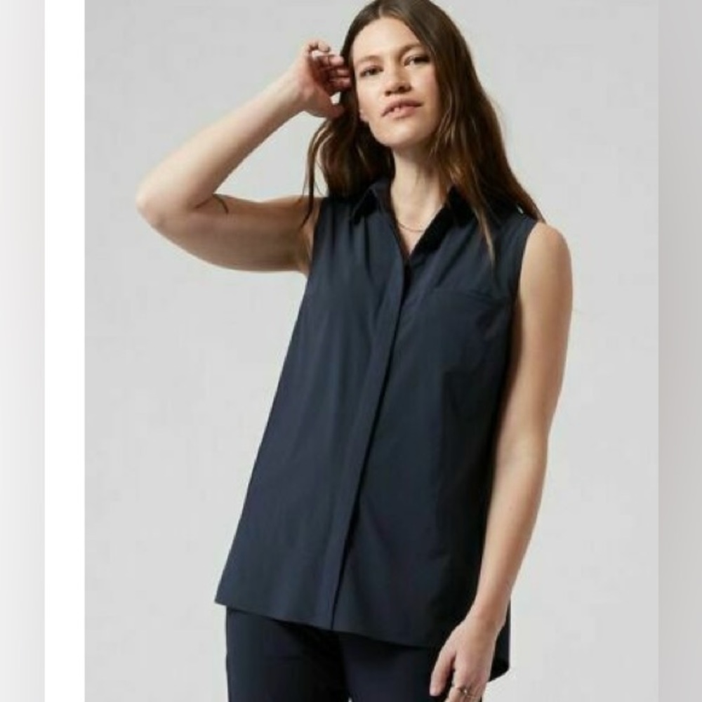 Athleta Urbanite Tank in navy city stripe NWT L